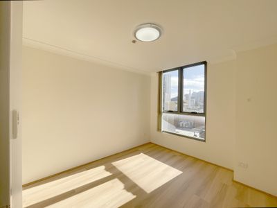 907 / 755 George Street, Sydney