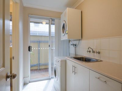 15 Vitali Crescent, Somerville