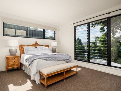 22 Graceville Avenue, Graceville