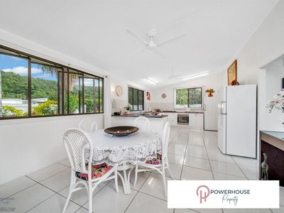 36 Maud Street, Flying Fish Point