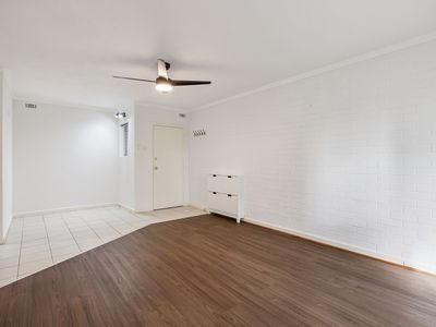 3 / 4 Villiers Street, Yokine