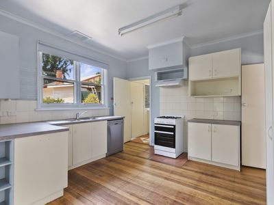 17 The Parade, Mansfield