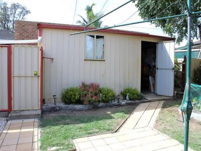240 East Lloyd Street, Strathdale