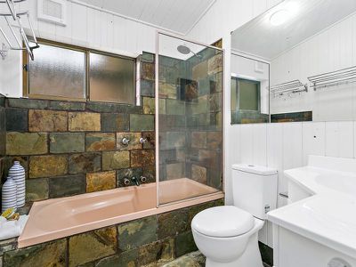 16 Matthews Crescent, Port Kembla