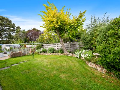 15 Woodbridge Hill Road, Woodbridge