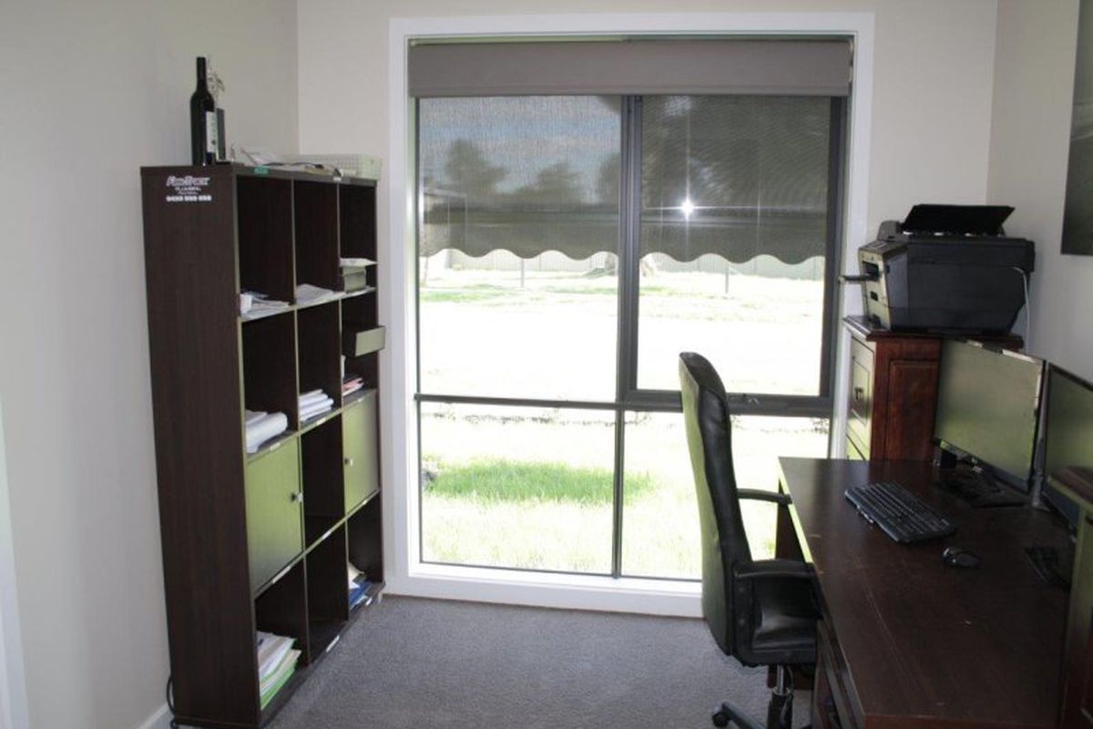 2 Galway Court, Mansfield