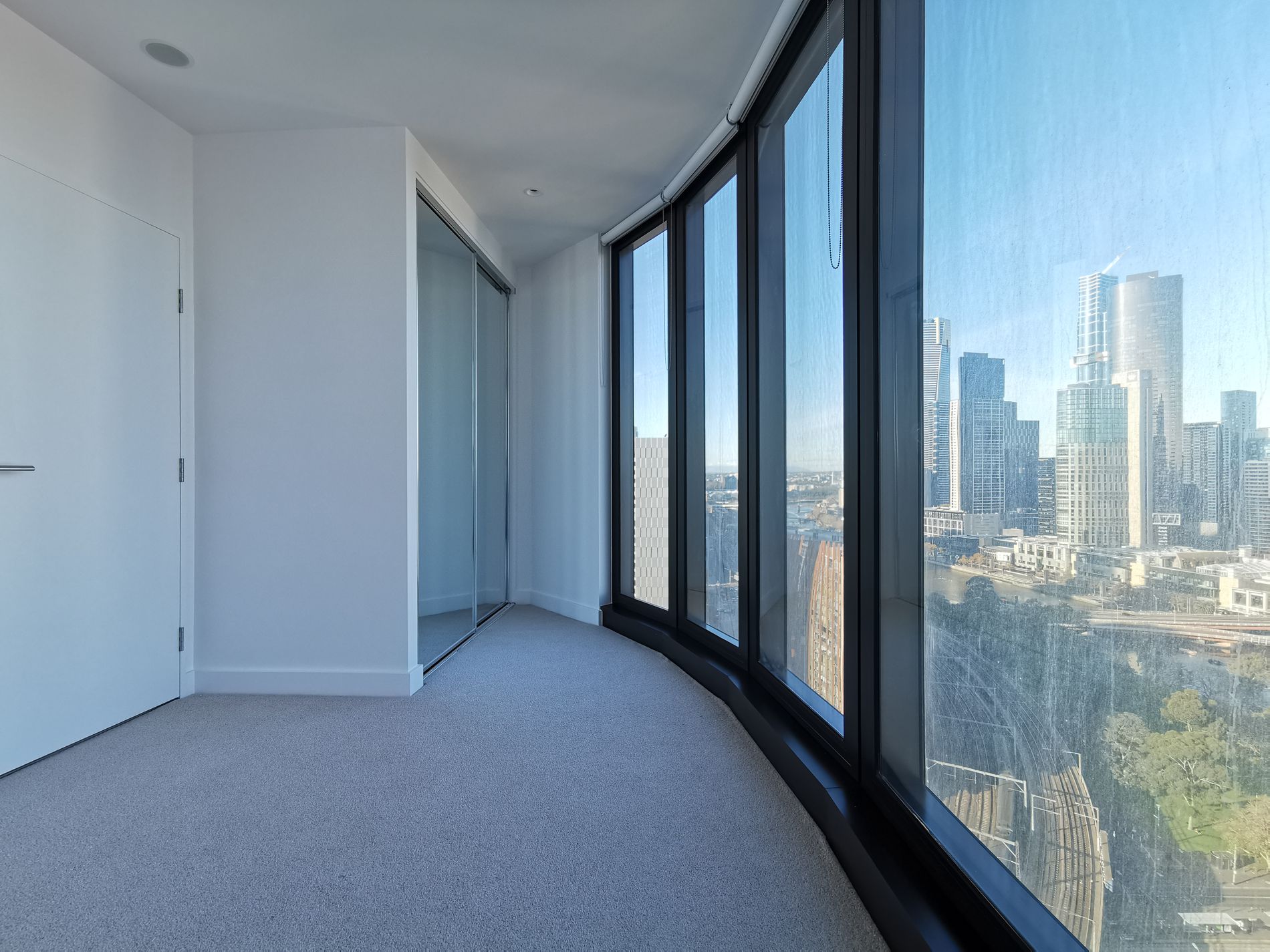 2105 / 628 Flinders Street, Docklands