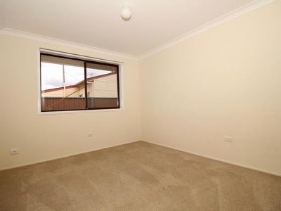 18 Alamein Walk, West Bathurst