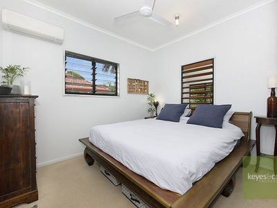 10 Mary Street, West End