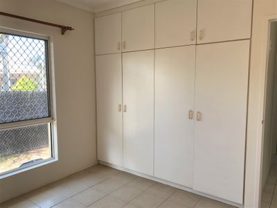 2 / 11 Stint Court, Bakewell