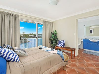 9 / 10 Kyamba Court, Mooloolaba