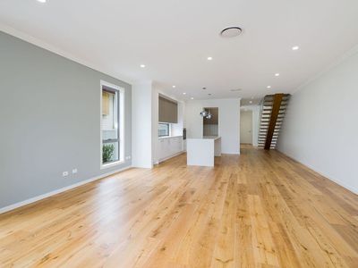 1 / 19 Oleander Avenue, Biggera Waters
