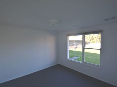 4 / 21 Terry Avenue, Warilla