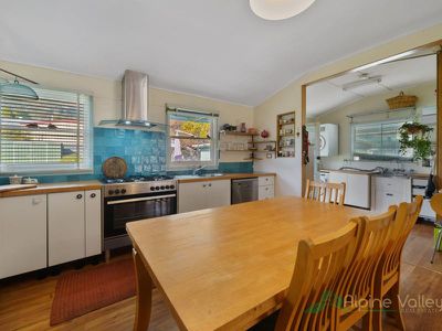 16 Beauty Avenue, Mount Beauty