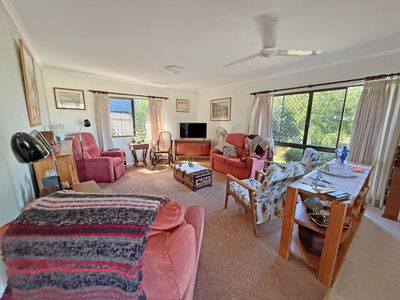 4 CENTENARY DRIVE, Atherton