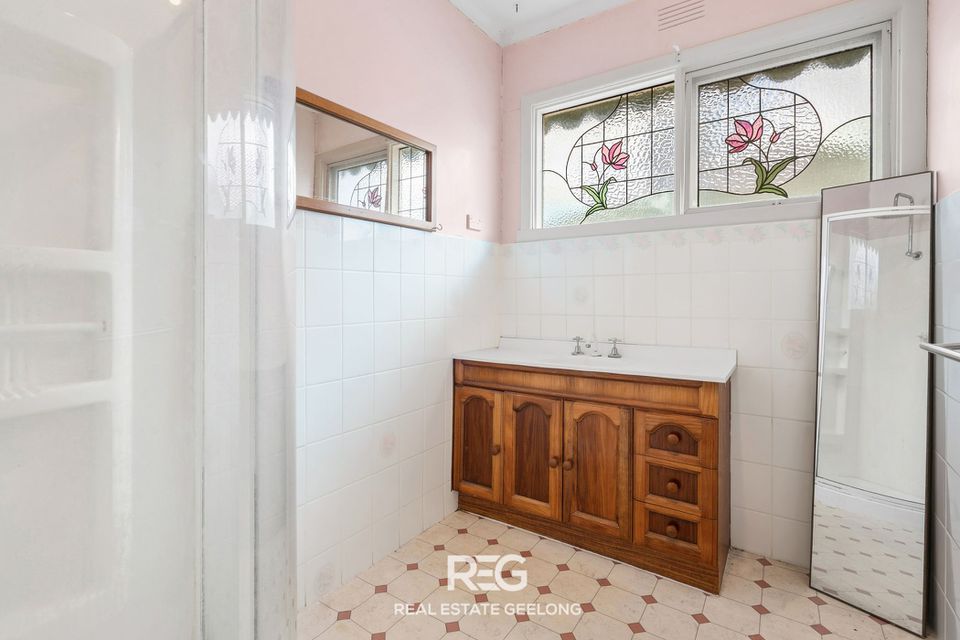 58 Summit Avenue, Belmont