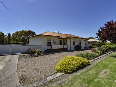 9-11 Daphne Street, Millicent