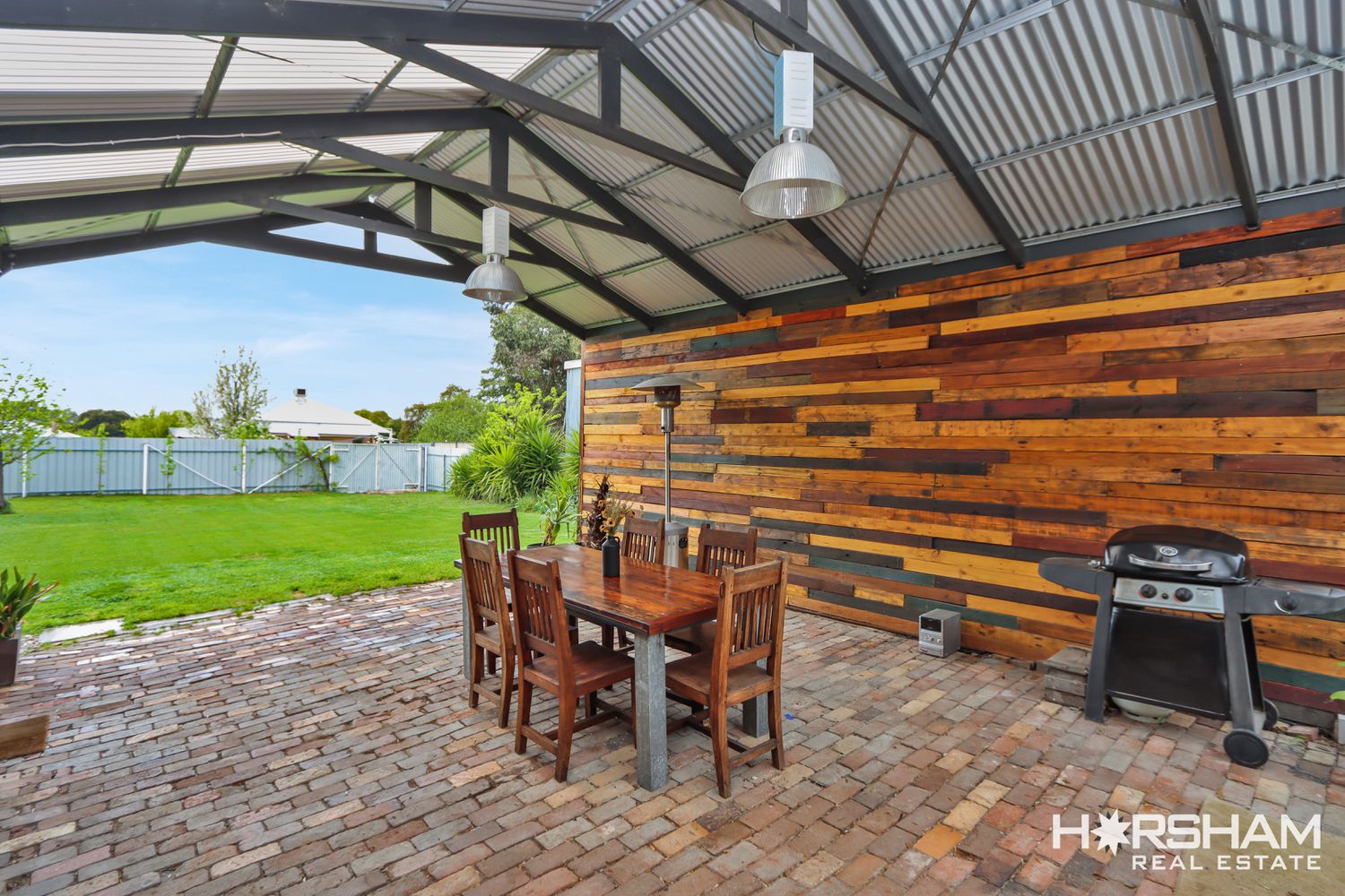 11 Tena Ave [Fully Furnished], Horsham