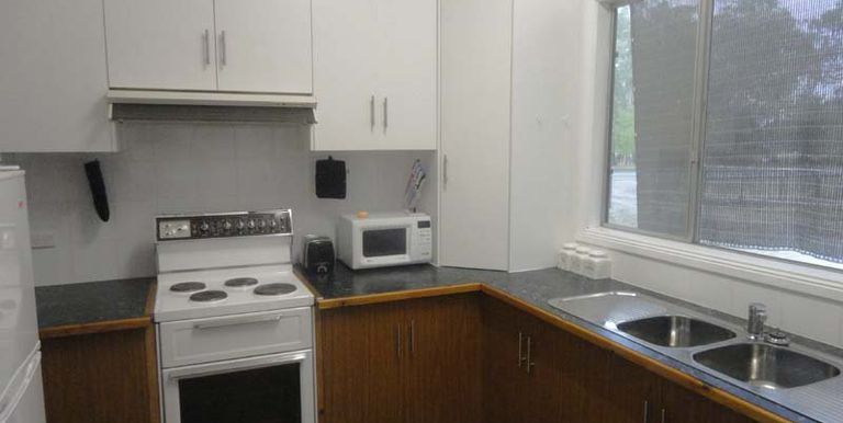 21-25 Urmston Street, Violet Town
