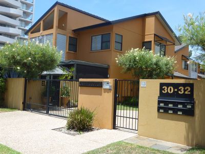 2 / 30-32 WALLIS STREET, Forster