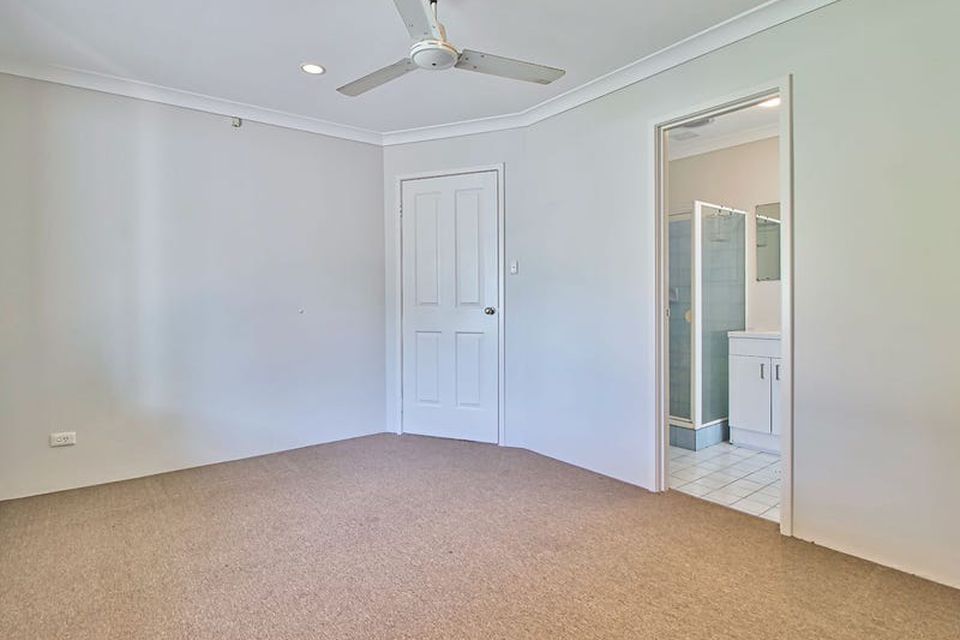 9 Dargin Way , Rockingham