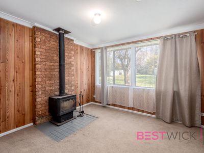 5 Gowan Place, Blayney