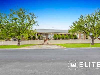 12 Milparinka Way, Berwick