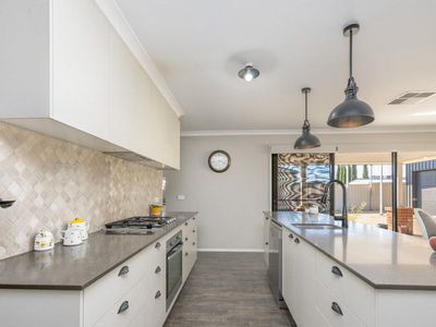 9 Iluka Drive, Shepparton North