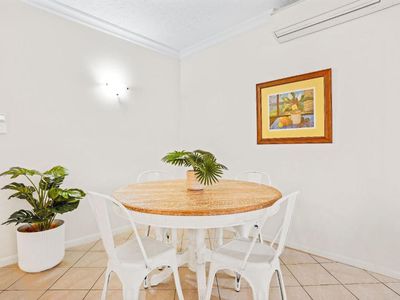 1114 / 2-10 Greenslopes Street, Cairns North