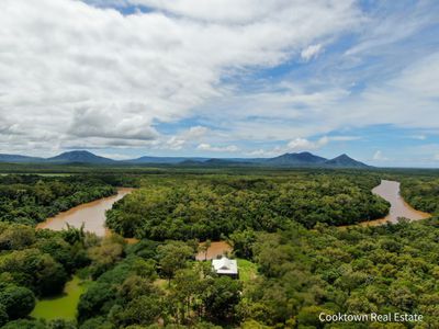 60 Starcke Street, Cooktown