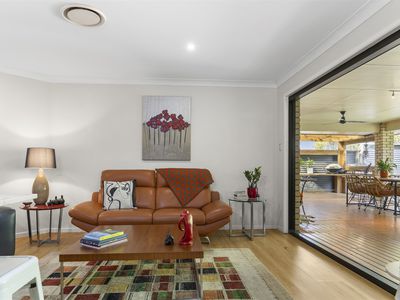 47 Mary Ring Drive, Samford Village