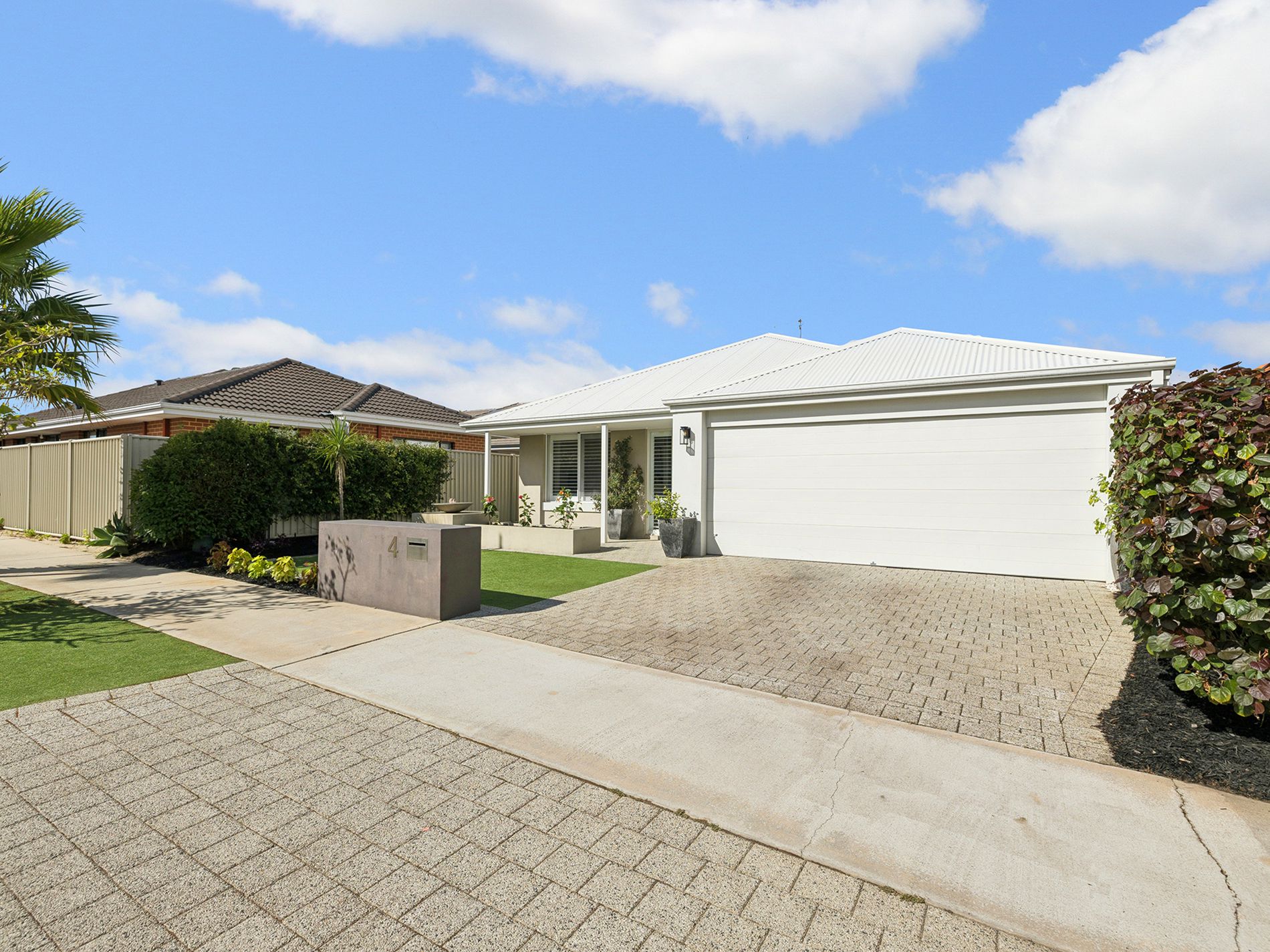 4 Fernhill Promenade, Harrisdale