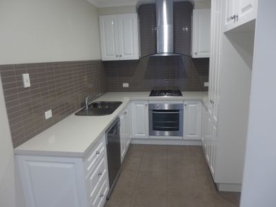 6 / 215 High Street, Belmont