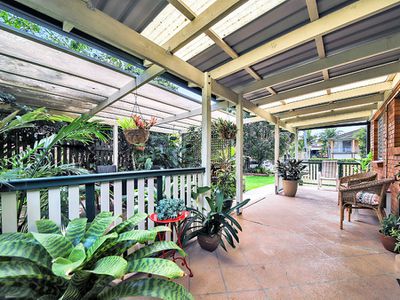 27 Sunstone Street, Manly West