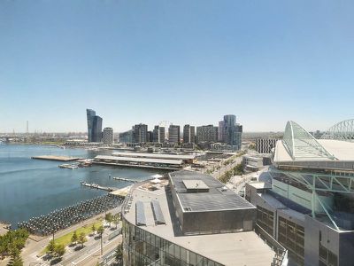1812 / 100 Harbour Esplanade, Docklands