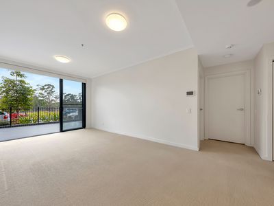 3 / 10 Grassland Road, Rouse Hill