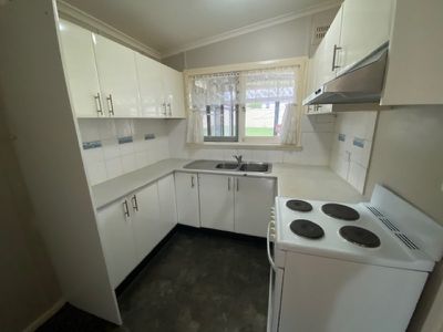 24 Karoola Street, Busby