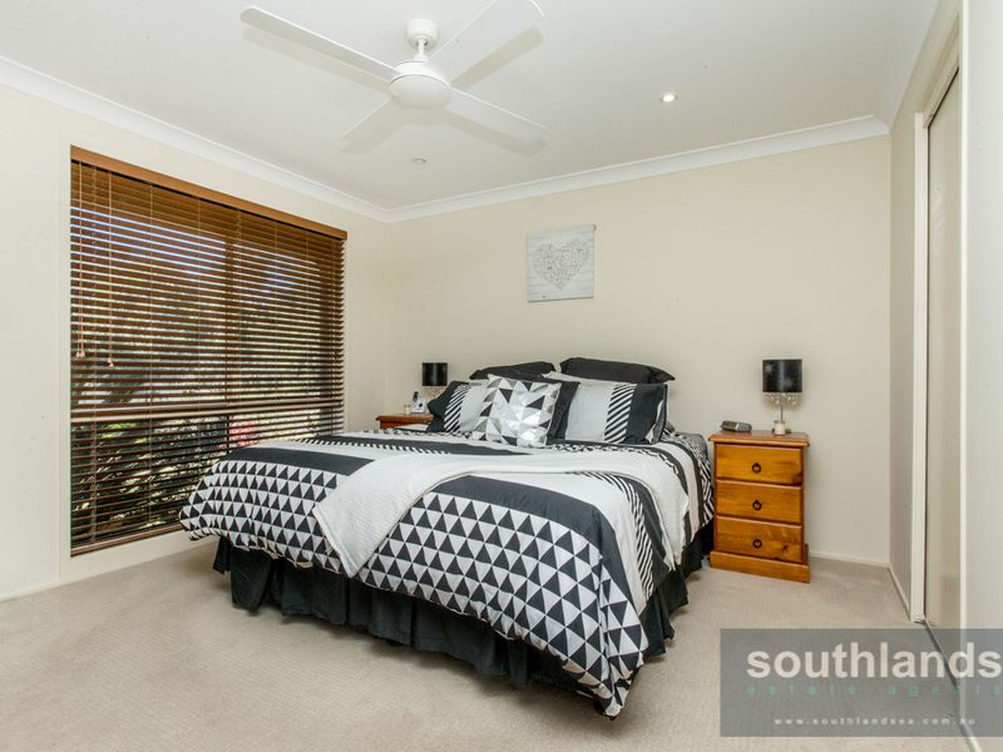 23 Heaton Ave, CLAREMONT MEADOWS