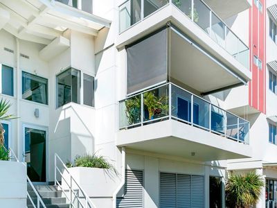 1 / 16 Mann Drive, Brompton