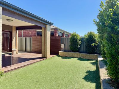 17 Lancewood Road, Manor Lakes