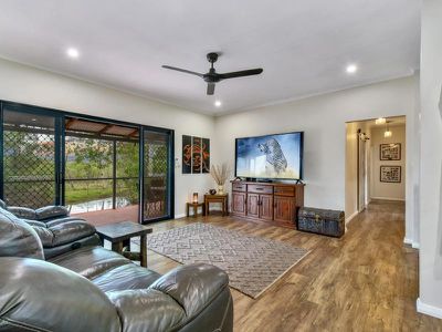 230 Wheewall Rd , Berry Springs