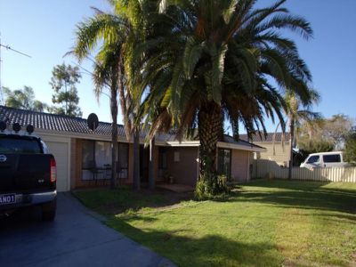 18 Moorpark Avenue, Yanchep