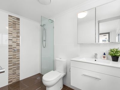 8 / 11 Kingsmill Street, Chermside