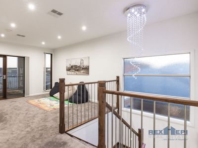 5 Mickleham Drive, Cranbourne North