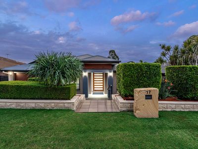 17 Senden Crescent, Manly West