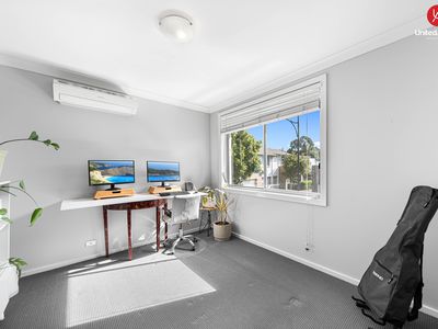 27 Burlina Circuit, Elizabeth Hills