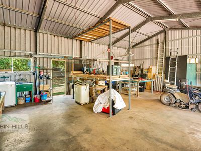 417 Davis Road, Jiggi