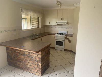 996 River Road, Kingaroy