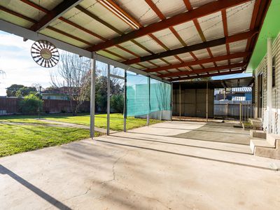 967 CARCOOLA STREET, North Albury