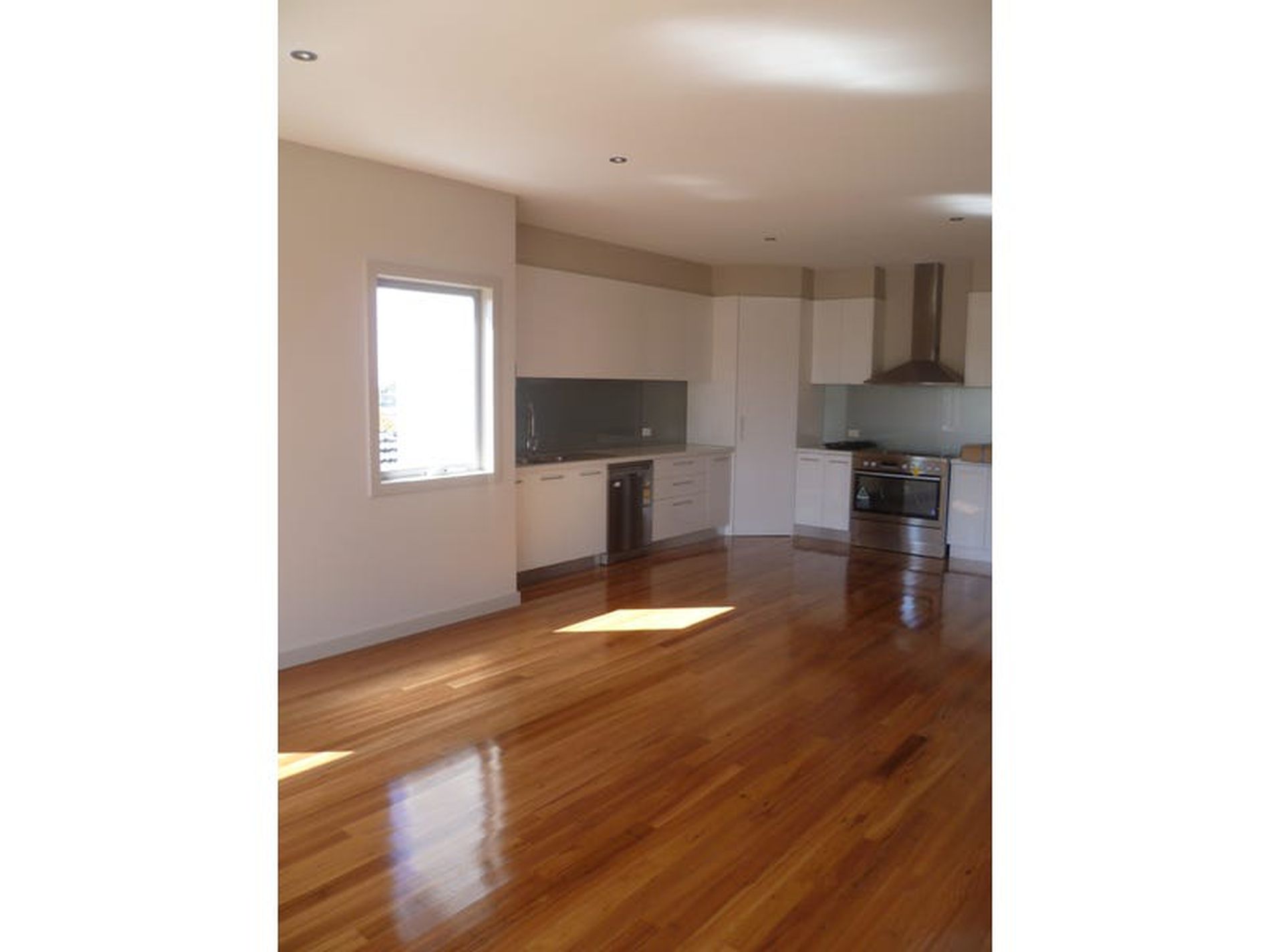 1 / 252 Pakington Street, Geelong West